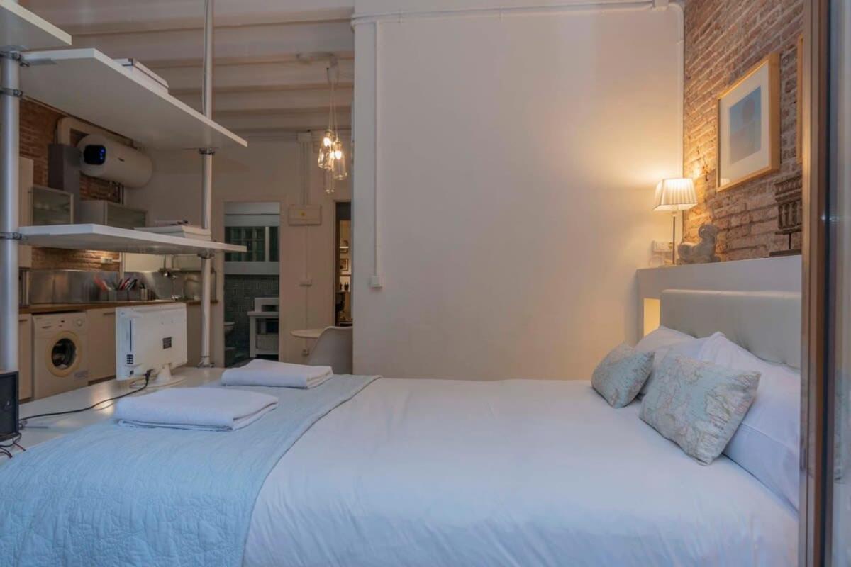 Exclusive 2 Bedroom Apartment In The City Center Barcelona Eksteriør bilde