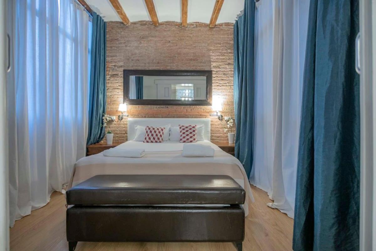 Exclusive 2 Bedroom Apartment In The City Center Barcelona Eksteriør bilde
