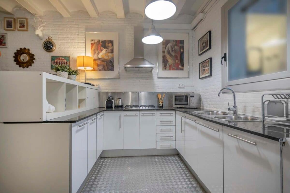Exclusive 2 Bedroom Apartment In The City Center Barcelona Eksteriør bilde
